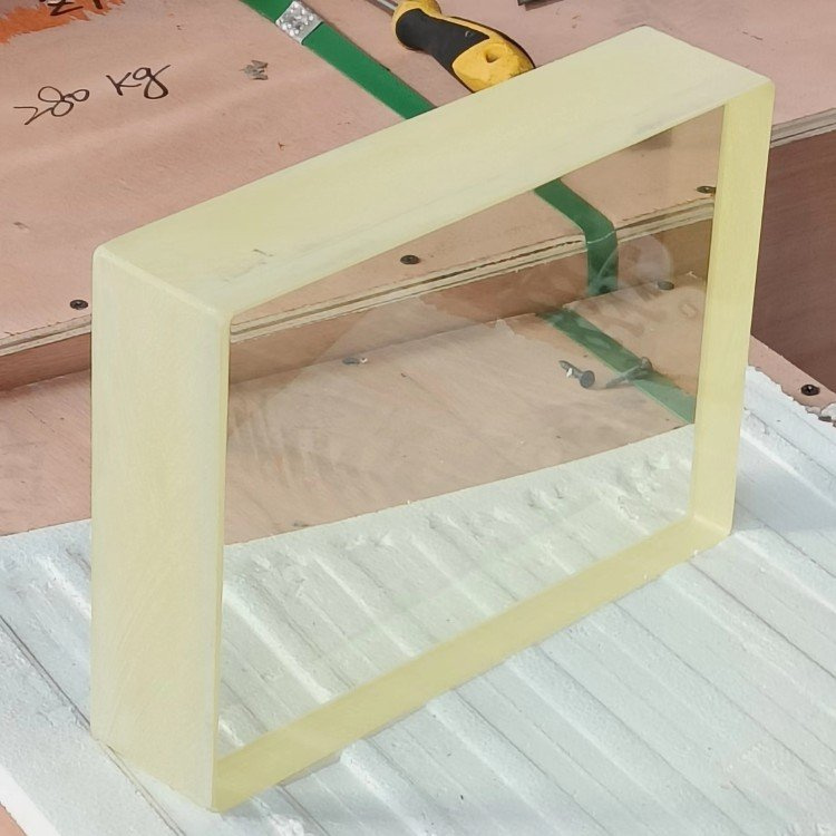 衡水铅玻璃是什么材料做的